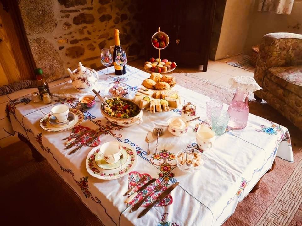 Maison Blanche De Hudson Cussac  Buitenkant foto